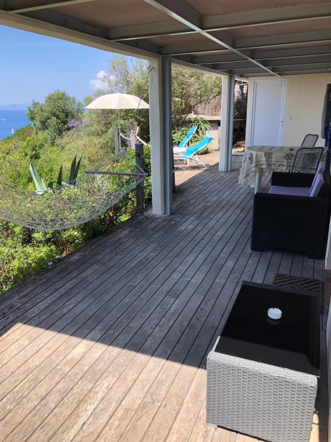 Les Oreades, Studio Le Marin Avec Vue Mer Imprenable Apartment Île du Levant Exterior foto