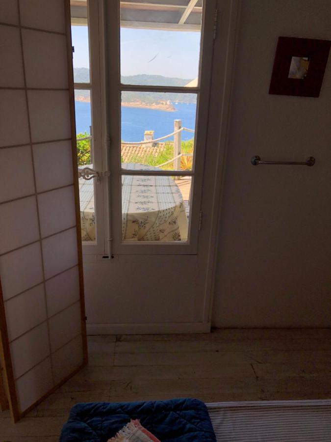 Les Oreades, Studio Le Marin Avec Vue Mer Imprenable Apartment Île du Levant Exterior foto